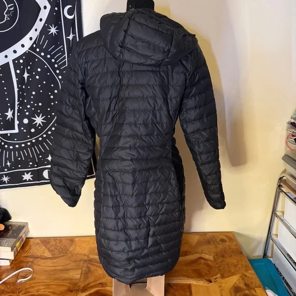 NO ZIP Mountain Hardware S Women’s Black Down Winter Puffer Jacket - Picture 5 of 10